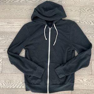 Alternative apparel super soft fleece sweatshirt in washed black. size medium